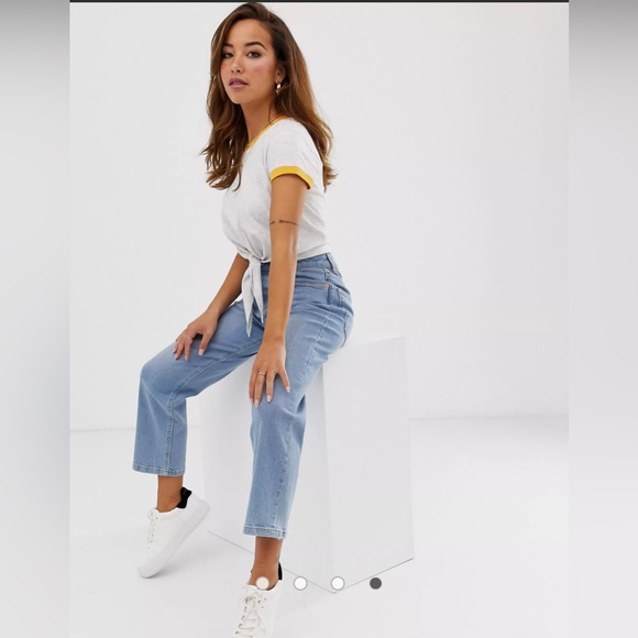 Tie front t-shirt - Picture 5 of 8